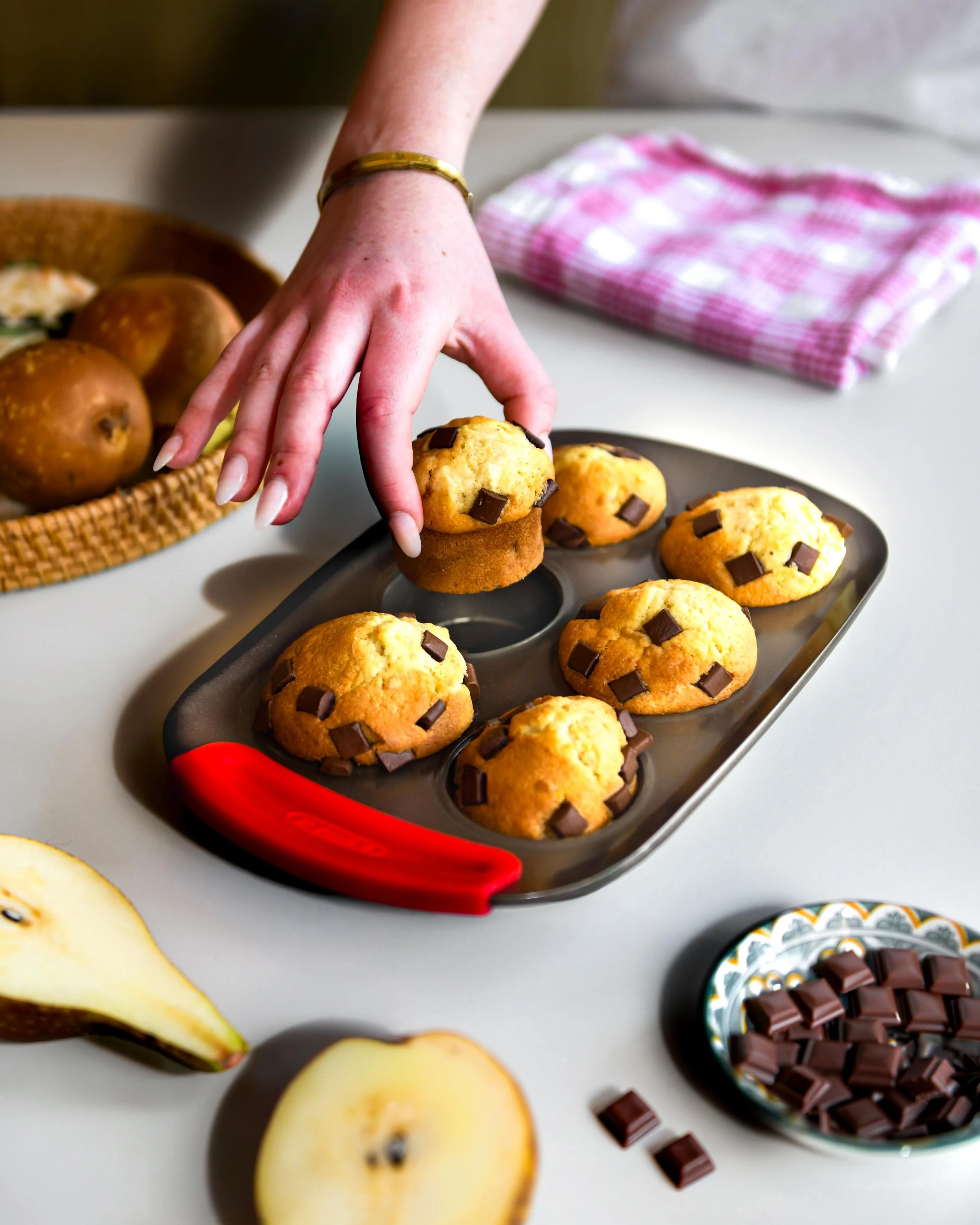 asimetriA - Moule à muffins en métal avec prise en main facile - Image 8