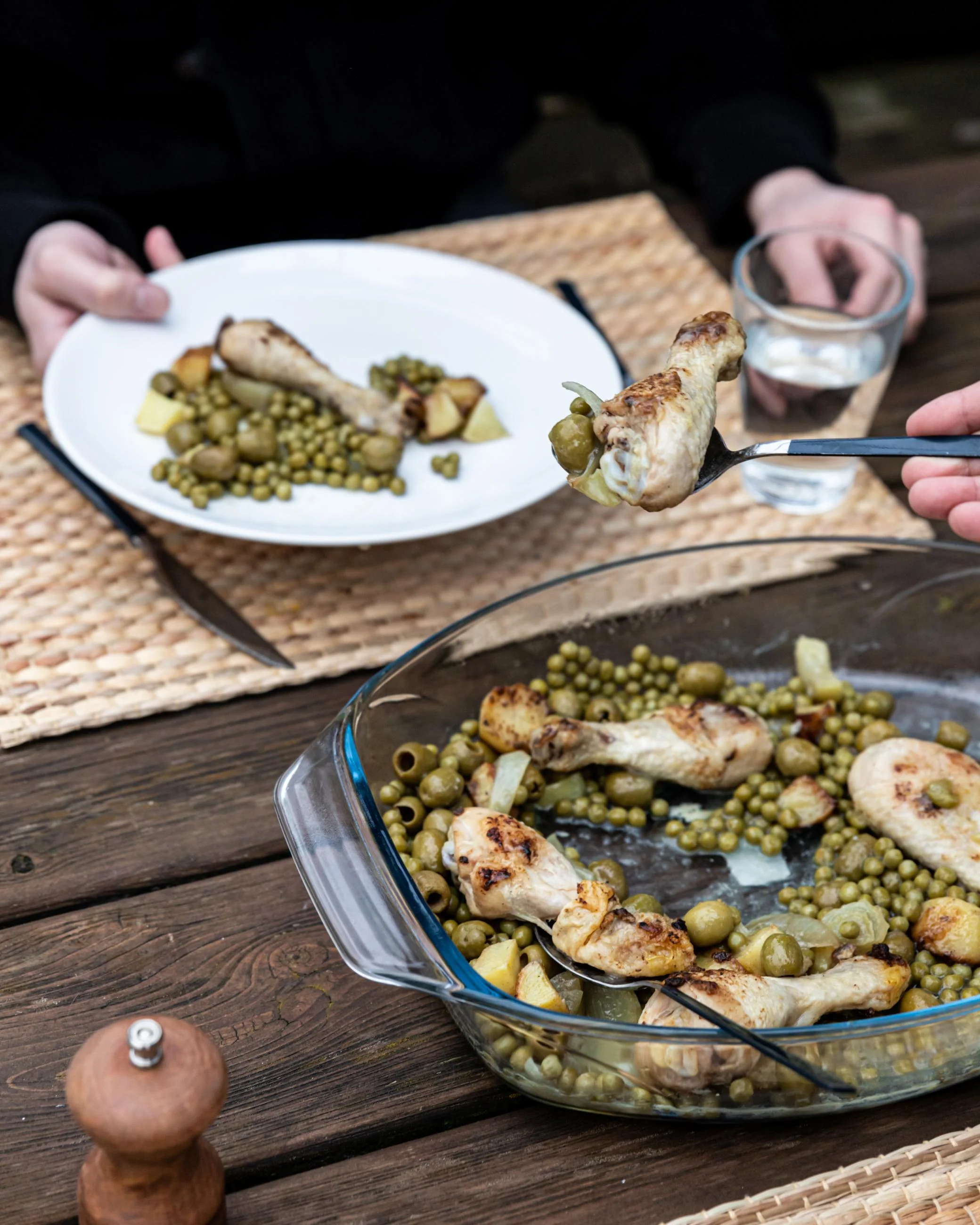 Plat à four ovale en verre avec larges poignées - Image 3